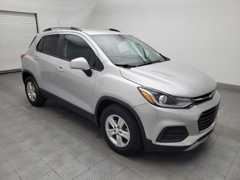 Used 2021 Chevrolet Trax LT FWD image 13