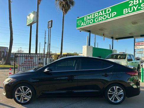 Used 2018 Hyundai Elantra Limited image 3