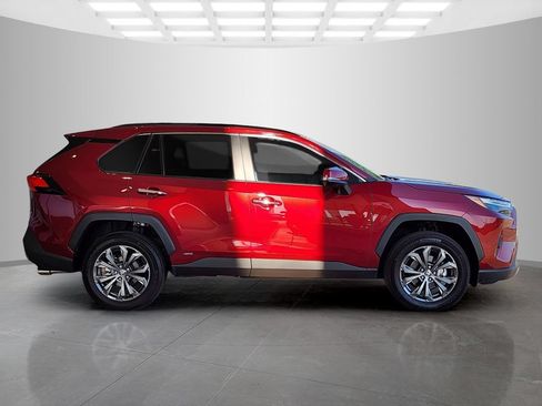 Used 2025 Toyota RAV4 Limited w/ Advanced Technology Package AWD/4WD image 3