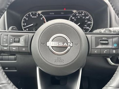 Used 2022 Nissan Rogue SL w/ SL Premium Package image 18