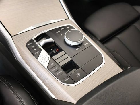 Used 2025 BMW 330i Sedan RWD image 9