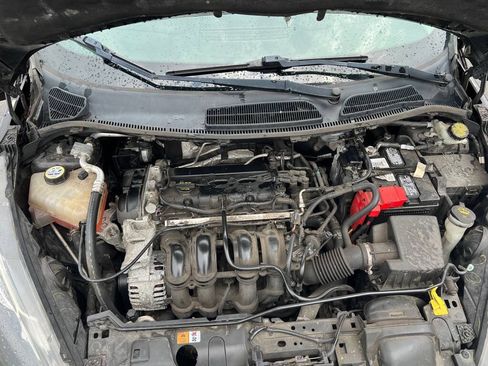 Used 2014 Ford Fiesta SE FWD image 36