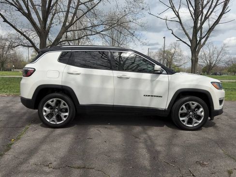 Used 2021 Jeep Compass Limited AWD/4WD image 25