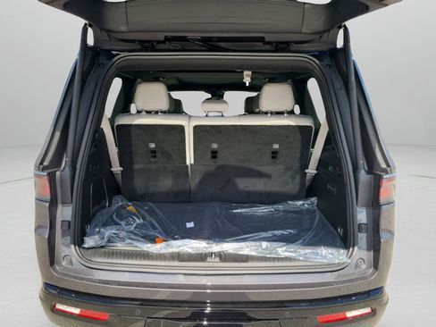 New 2025 Jeep Wagoneer Series III w/ Quick Order Package 25C Super image 7