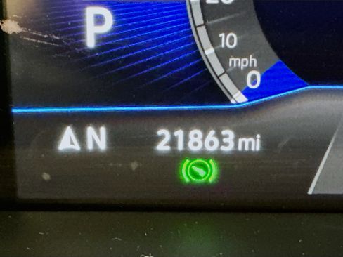 Used 2023 Volkswagen Tiguan SE image 19