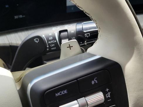 Used 2025 Hyundai Santa Fe Calligraphy FWD image 30
