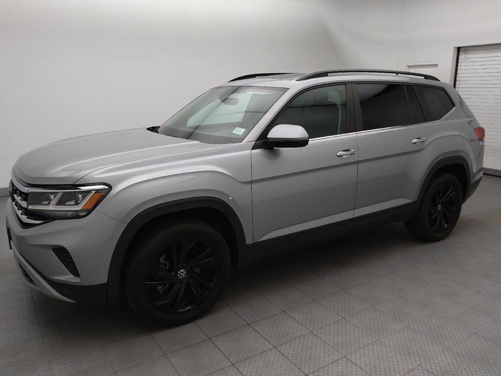 Used 2022 Volkswagen Atlas SE FWD image 2