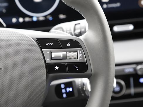 New 2026 Hyundai Ioniq 5 SEL image 21