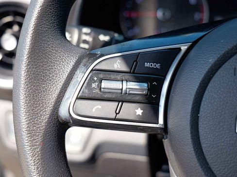 Certified 2024 Kia Forte LXS image 13