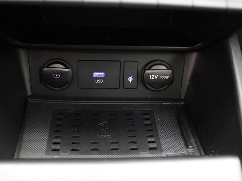 Used 2023 Hyundai Kona Limited AWD/4WD image 27