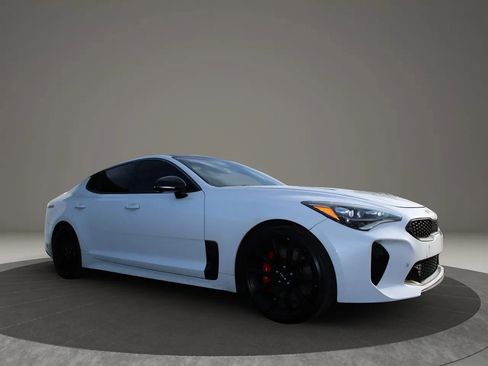 Used 2022 Kia Stinger GT2 w/ Scorpion Package image 10