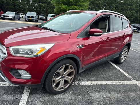 Used 2018 Ford Escape Titanium w/ Ford Safe & Smart Package AWD/4WD image 12