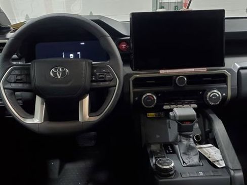 New 2026 Toyota Tacoma TRD Off-Road AWD/4WD image 12