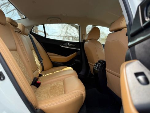 Used 2016 Nissan Maxima SR image 31