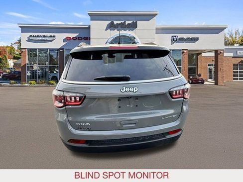 Certified 2022 Jeep Compass Limited image 6