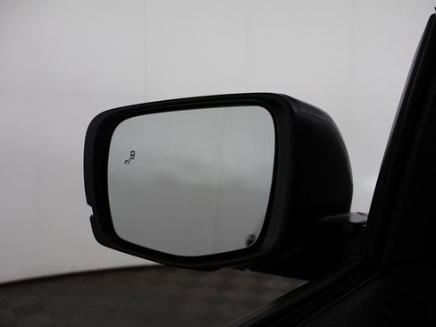 Used 2024 Honda Pilot TrailSport image 40