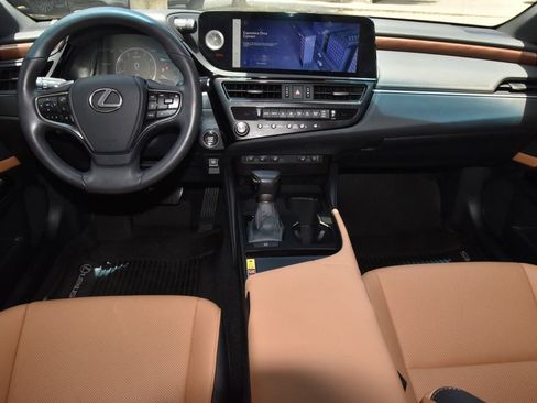 Used 2023 Lexus ES 350 w/ Premium Package FWD image 16