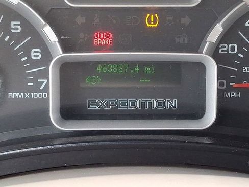 Used 2011 Ford Expedition EL XL w/ HD Trailer Tow Pkg image 11