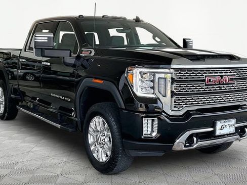 Used 2022 GMC Sierra 2500 Denali w/ Denali Ultimate Package AWD/4WD image 1