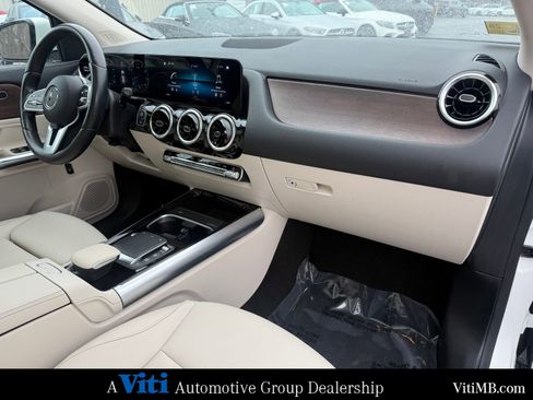 Certified 2022 Mercedes-Benz GLA 250 4MATIC image 30