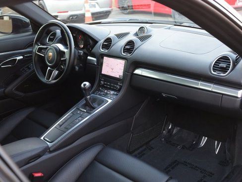Used 2017 Porsche 718 Cayman S RWD image 50