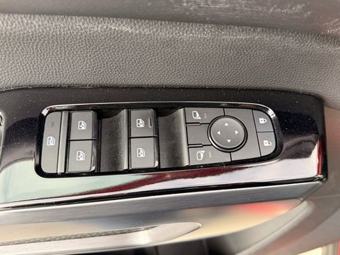 Certified 2023 Nissan Pathfinder SL w/ SL Premium Package image 13