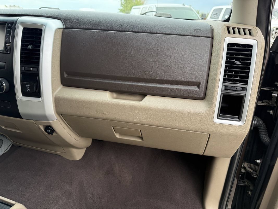 Used 2011 RAM 3500 SLT w/ Luxury Group AWD/4WD image 19