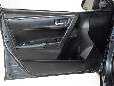 Used 2014 Toyota Corolla S Premium w/ Driver Convenience Package FWD image 9