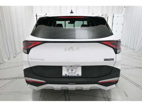 Used 2023 Kia Sportage EX FWD image 6