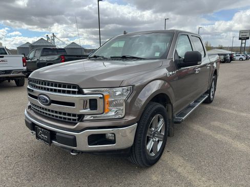 Used 2018 Ford F150 XLT w/ Equipment Group 302A Luxury AWD/4WD image 3