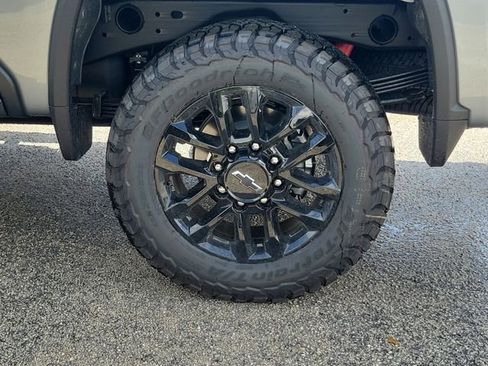 New 2026 Chevrolet Silverado 2500 LT w/ Trail Boss Package AWD/4WD image 9