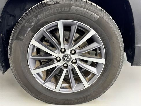 Used 2018 Toyota Highlander XLE image 44