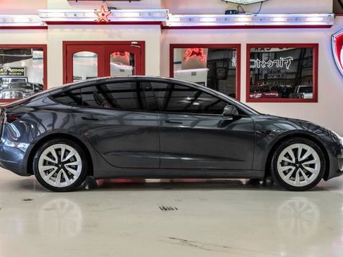 Used 2022 Tesla Model 3 Long Range image 10