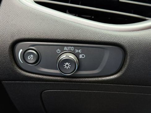 Used 2024 Chevrolet Malibu RS FWD image 19