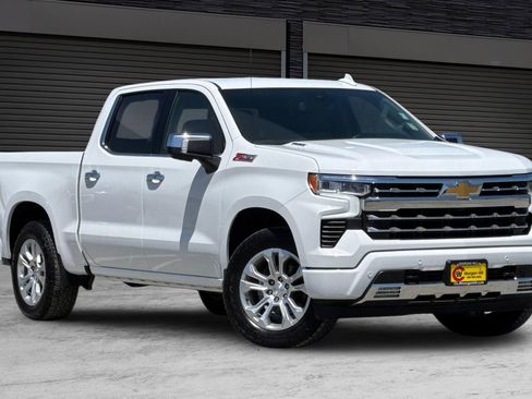 Used 2024 Chevrolet Silverado 1500 LTZ w/ LTZ Convenience Package II AWD/4WD image 2