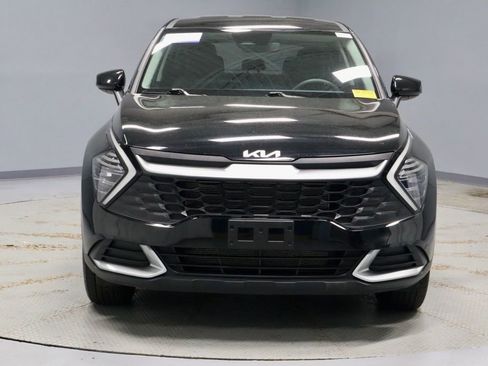 Used 2025 Kia Sportage LX AWD/4WD image 6