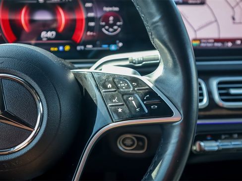 Used 2024 Mercedes-Benz GLE 350 4MATIC w/ 3rd Row Seat Package image 13