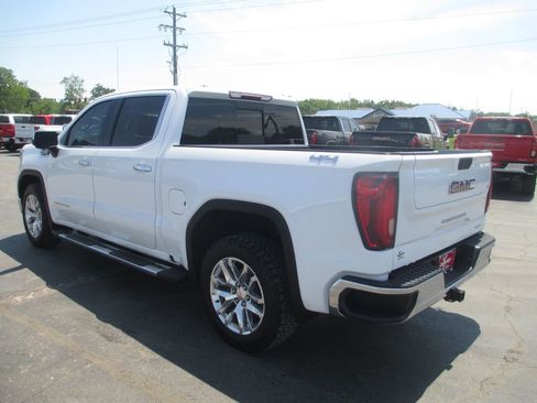 Used 2019 GMC Sierra 1500 SLT w/ SLT Premium Plus Package AWD/4WD image 10