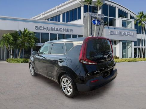Used 2022 Kia Soul LX FWD image 5