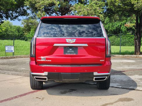 Certified 2025 Cadillac Escalade Premium Luxury w/ Touring Package AWD/4WD image 35