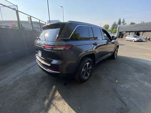 Used 2024 Jeep Grand Cherokee Limited 4xe AWD/4WD image 6