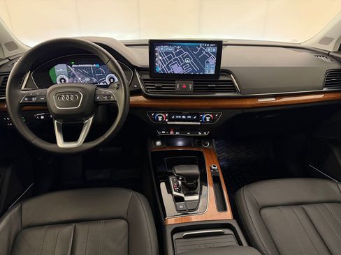 Used 2021 Audi Q5 2.0T Premium Plus w/ Premium Plus Package AWD/4WD image 16