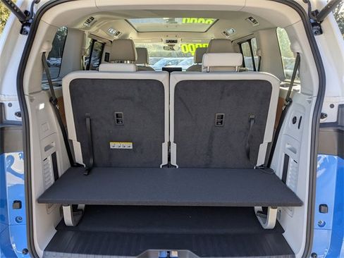 New 2025 Volkswagen ID. Buzz Pro S Plus image 11