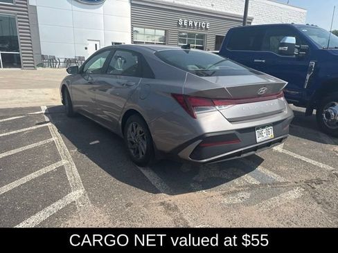 Used 2024 Hyundai Elantra SEL FWD image 7