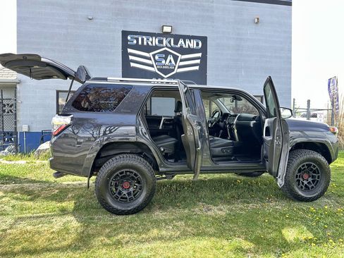 Used 2024 Toyota 4Runner SR5 Premium w/ TRD Black Wheel Package (TMS) AWD/4WD image 28
