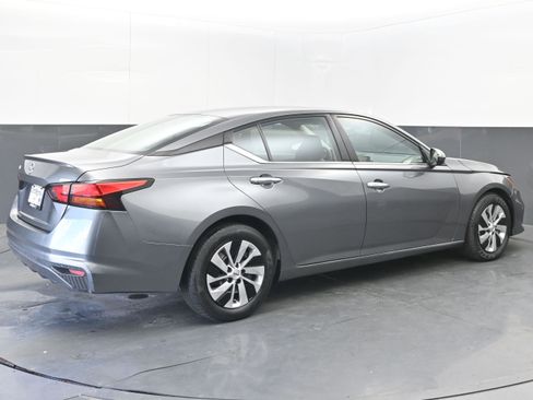 Used 2022 Nissan Altima 2.5 S image 7