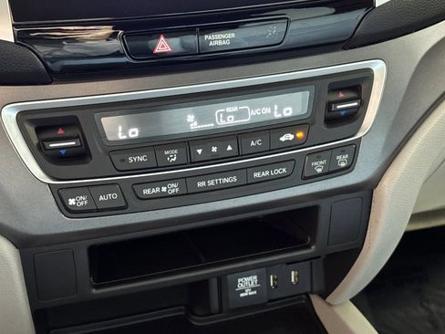 Used 2017 Honda Pilot EX image 19
