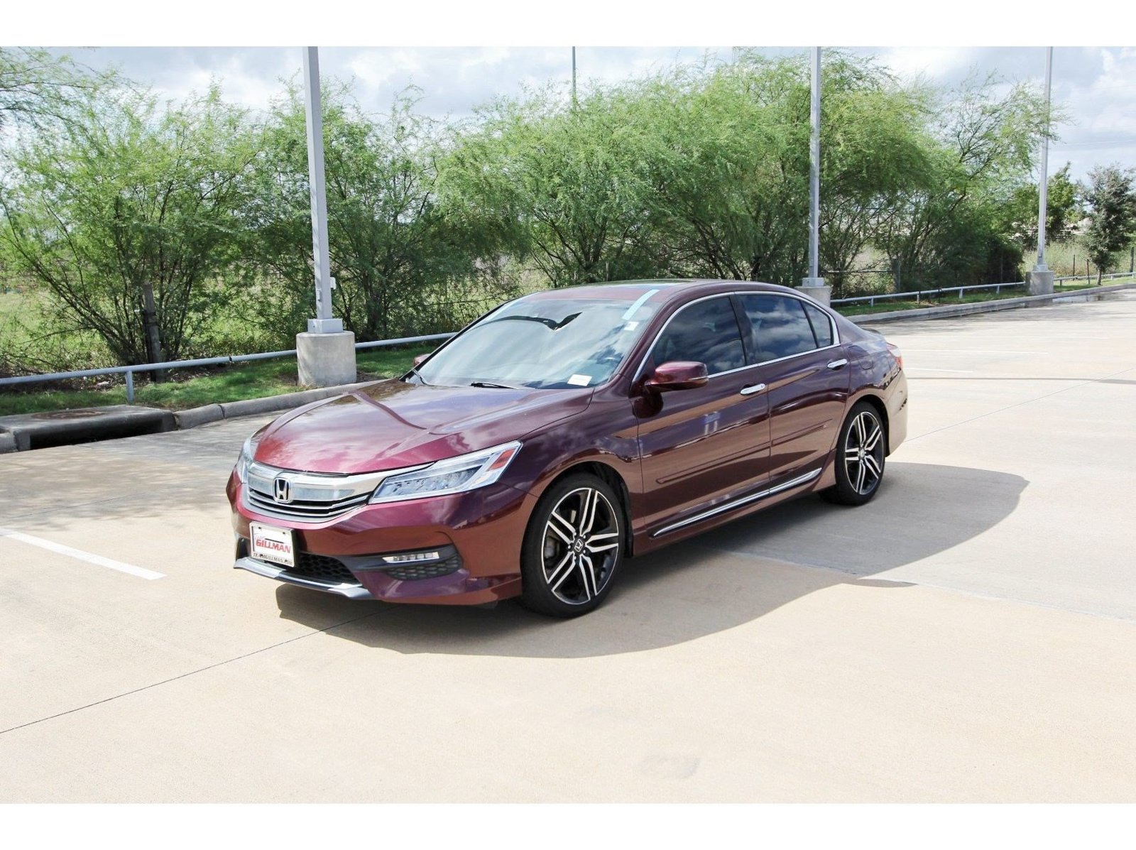 Used 2016 Honda Accord Touring image 3