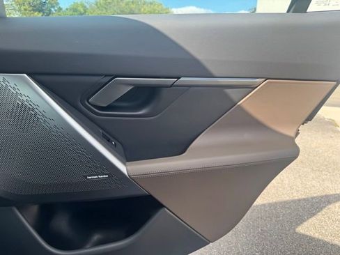 Certified 2025 BMW 540i xDrive w/ Premium Package image 28