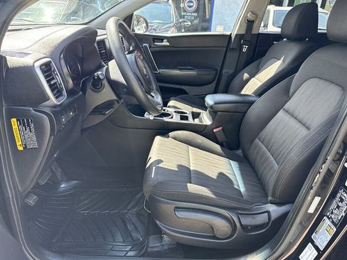 Used 2021 Kia Sportage LX FWD image 9